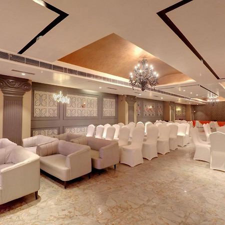 Hotel Mystic Falls Jaipur Bagian luar foto