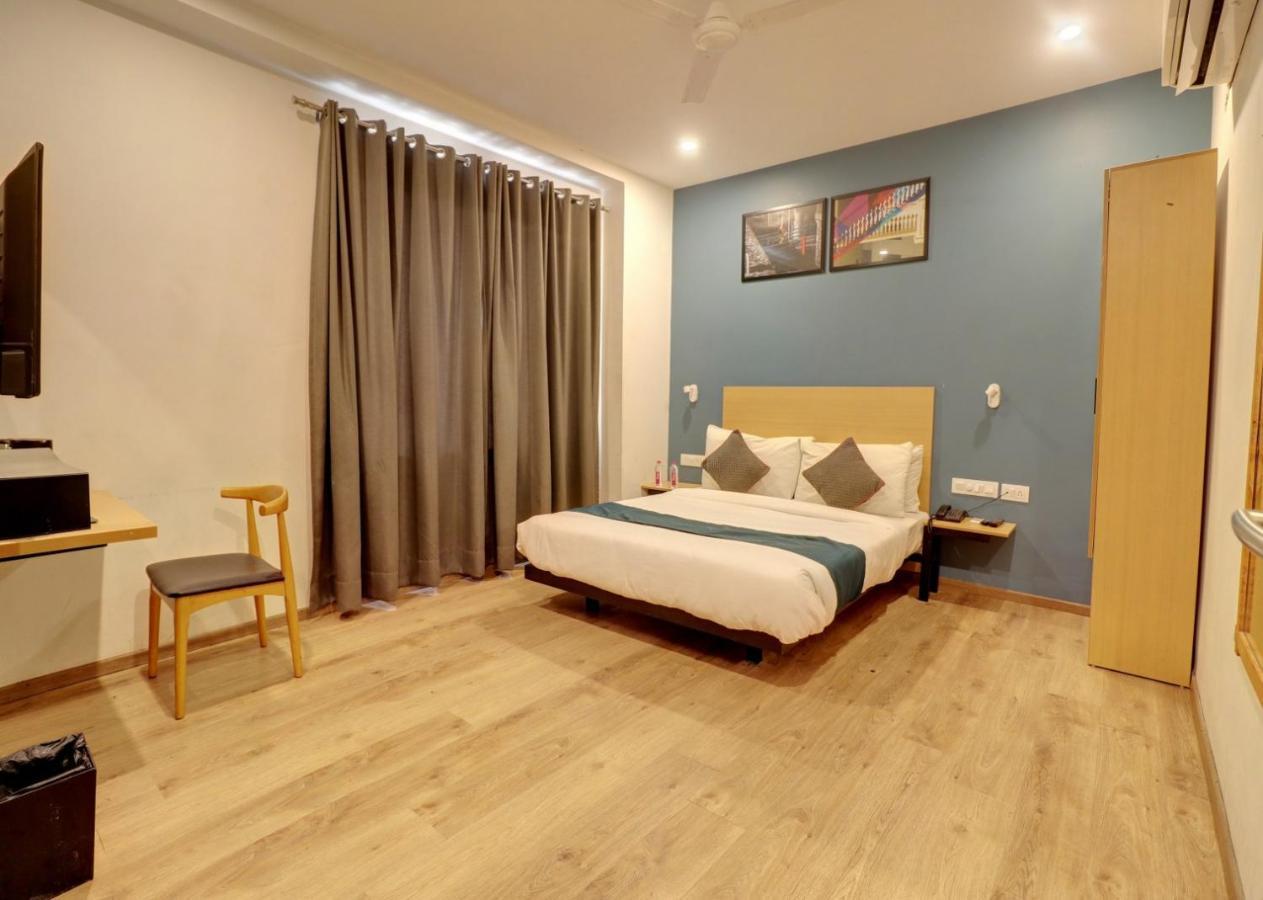 Hotel Mystic Falls Jaipur Bagian luar foto