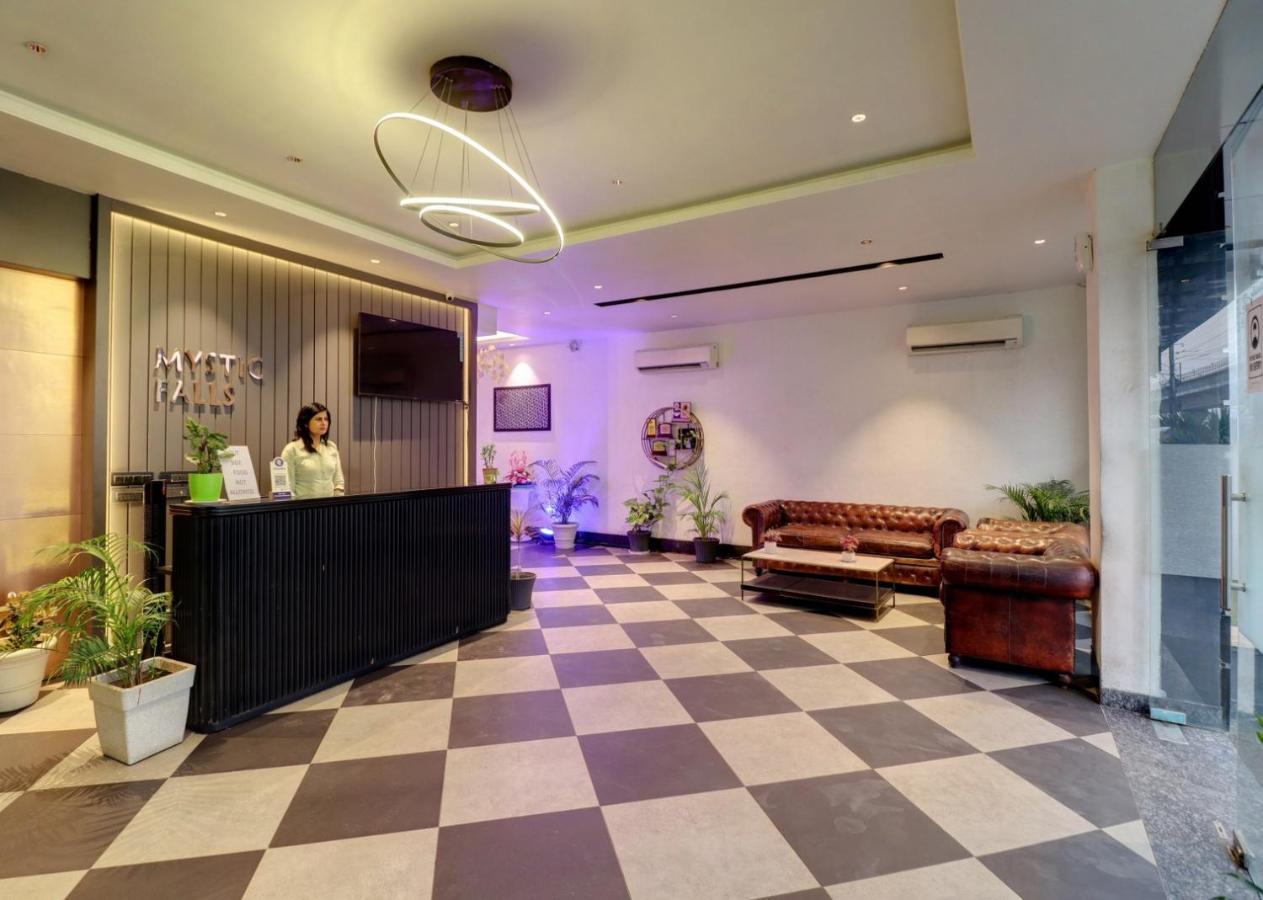 Hotel Mystic Falls Jaipur Bagian luar foto