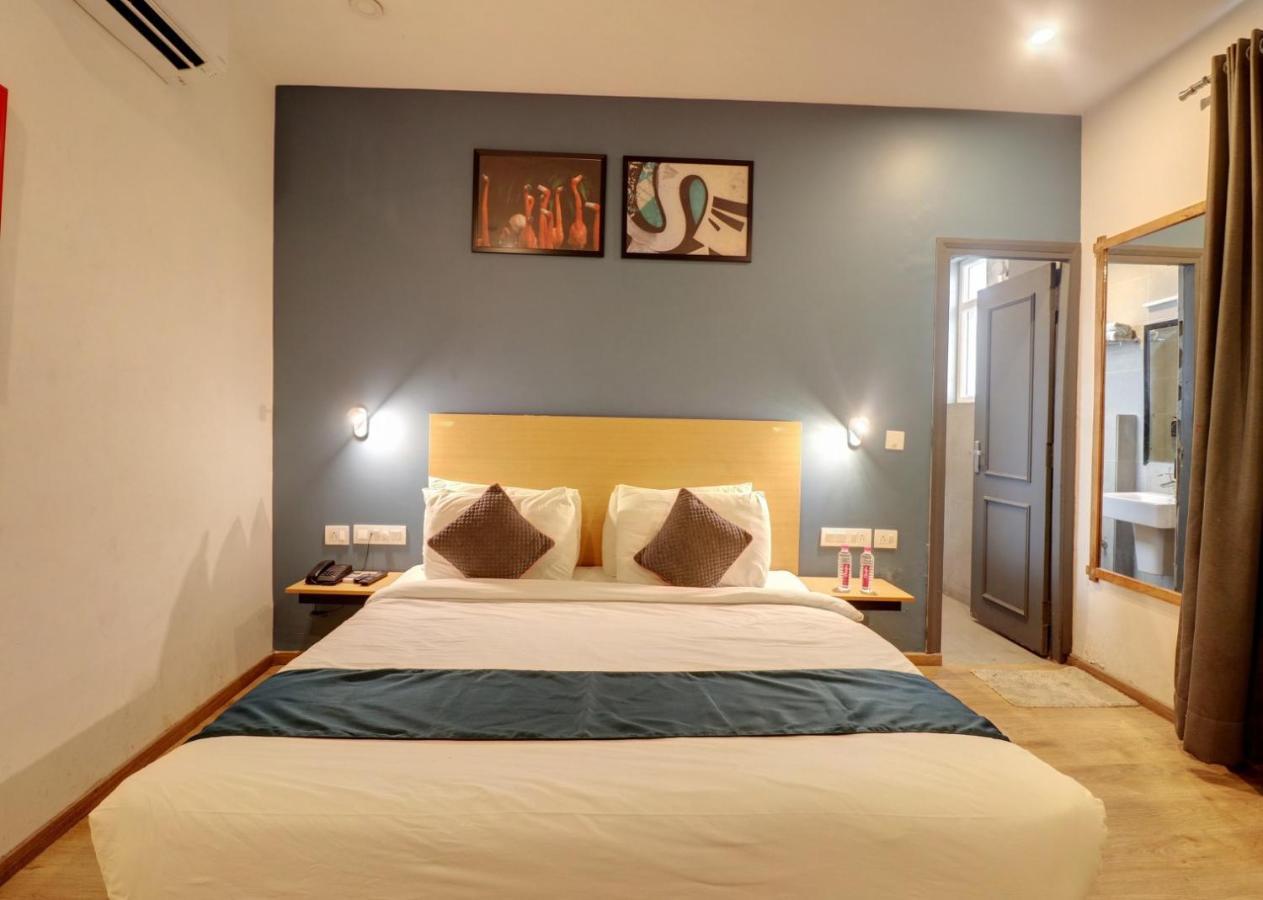Hotel Mystic Falls Jaipur Bagian luar foto