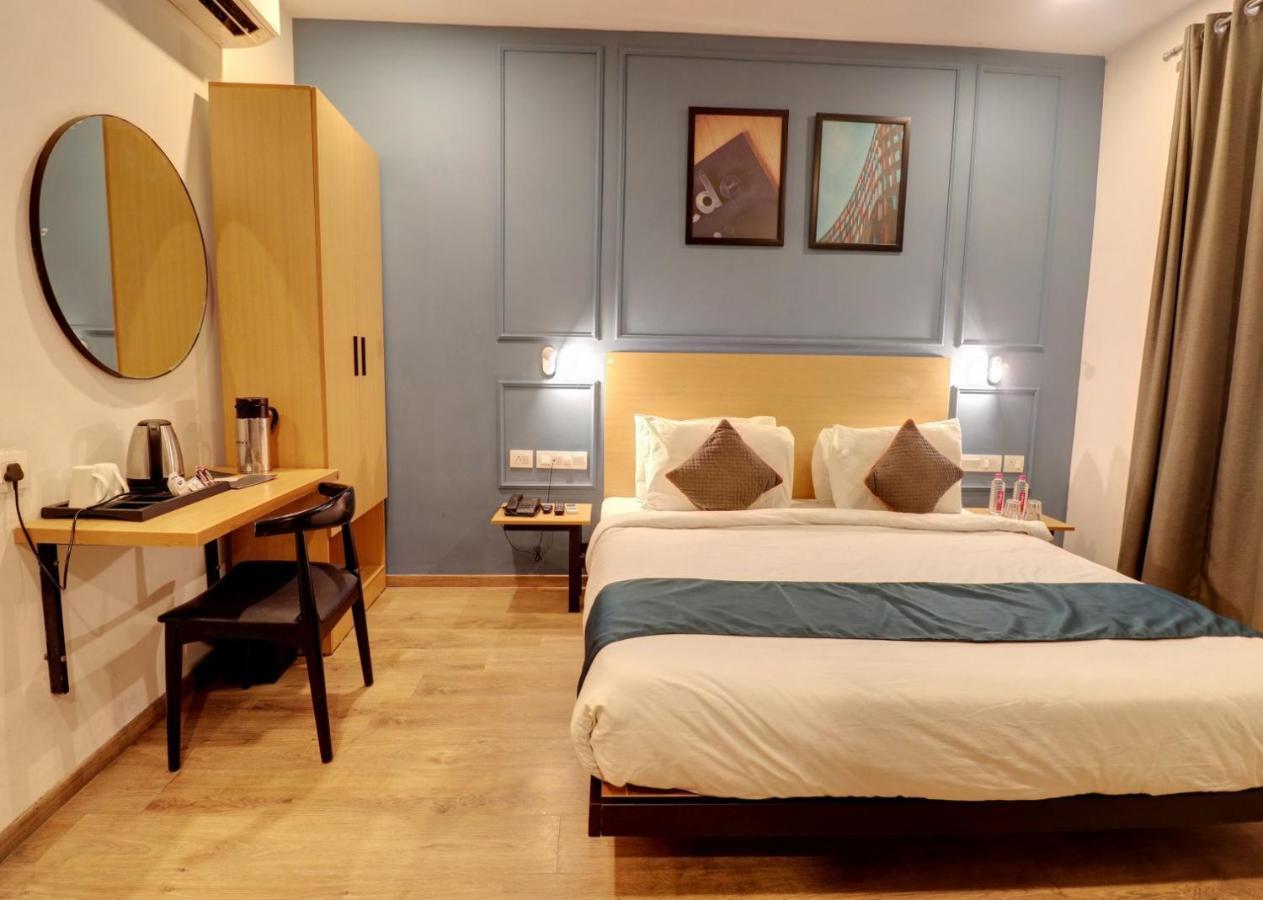 Hotel Mystic Falls Jaipur Bagian luar foto