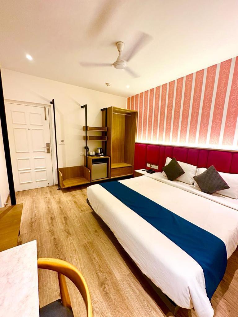 Hotel Mystic Falls Jaipur Bagian luar foto