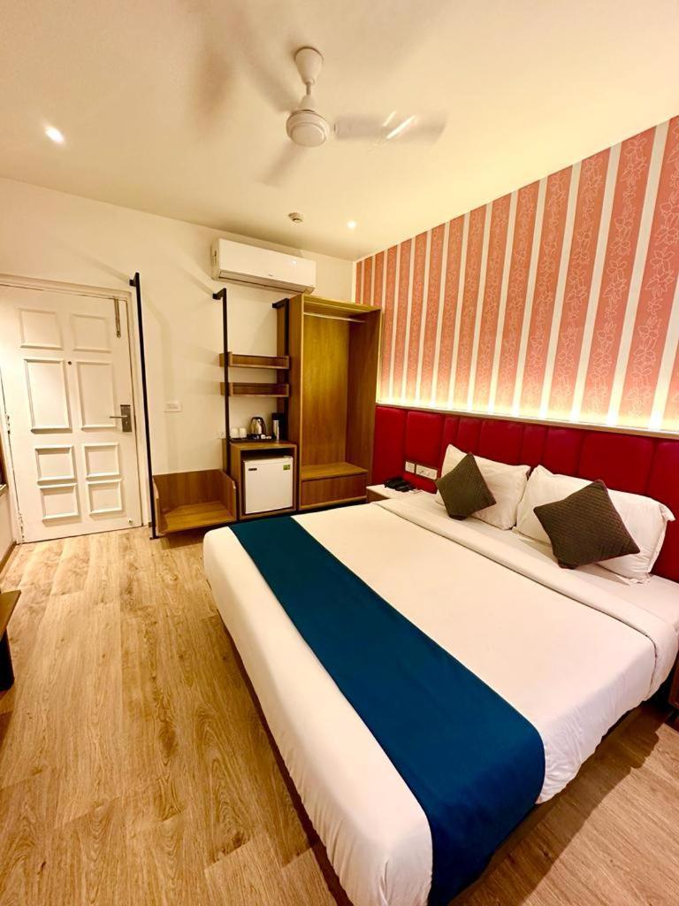 Hotel Mystic Falls Jaipur Bagian luar foto